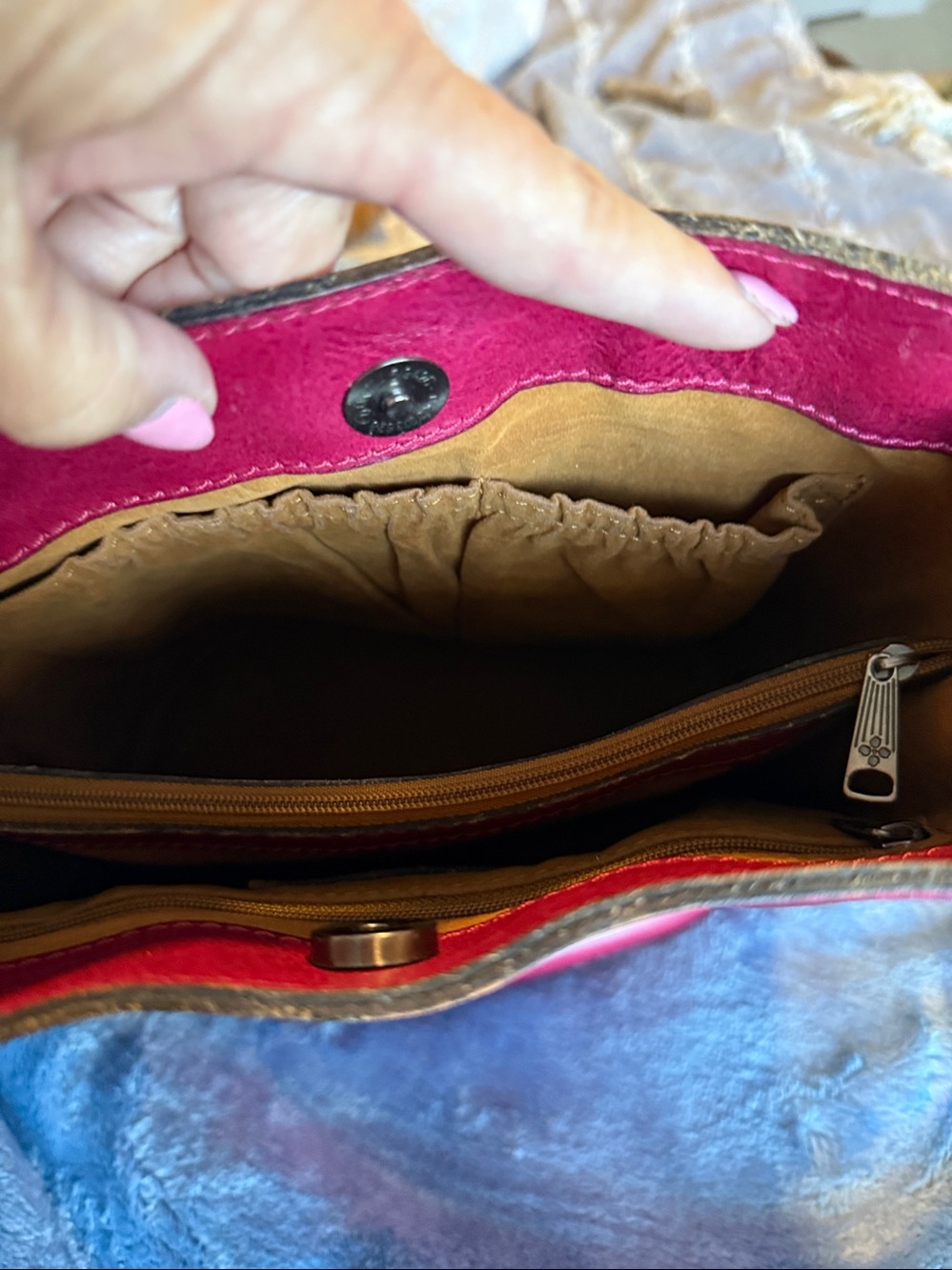 Patricia Nash all leather tool cranberry shoulder bag - Picture 5 of 8